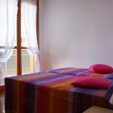 Comfortable Flat By The Pool-beahost *